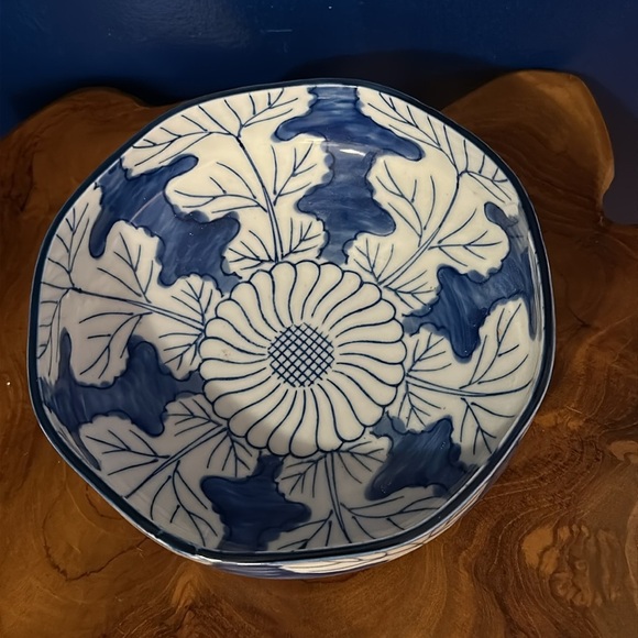 Vintage Otagiri Blue White Radish Leaf Bowl Blue & White Leaf Japanese Serving - Picture 2 of 4